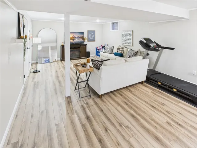 $314,900 | 317 Jones Avenue, Warrensburg, MO 64093