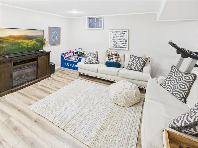 $314,900 | 317 Jones Avenue, Warrensburg, MO 64093