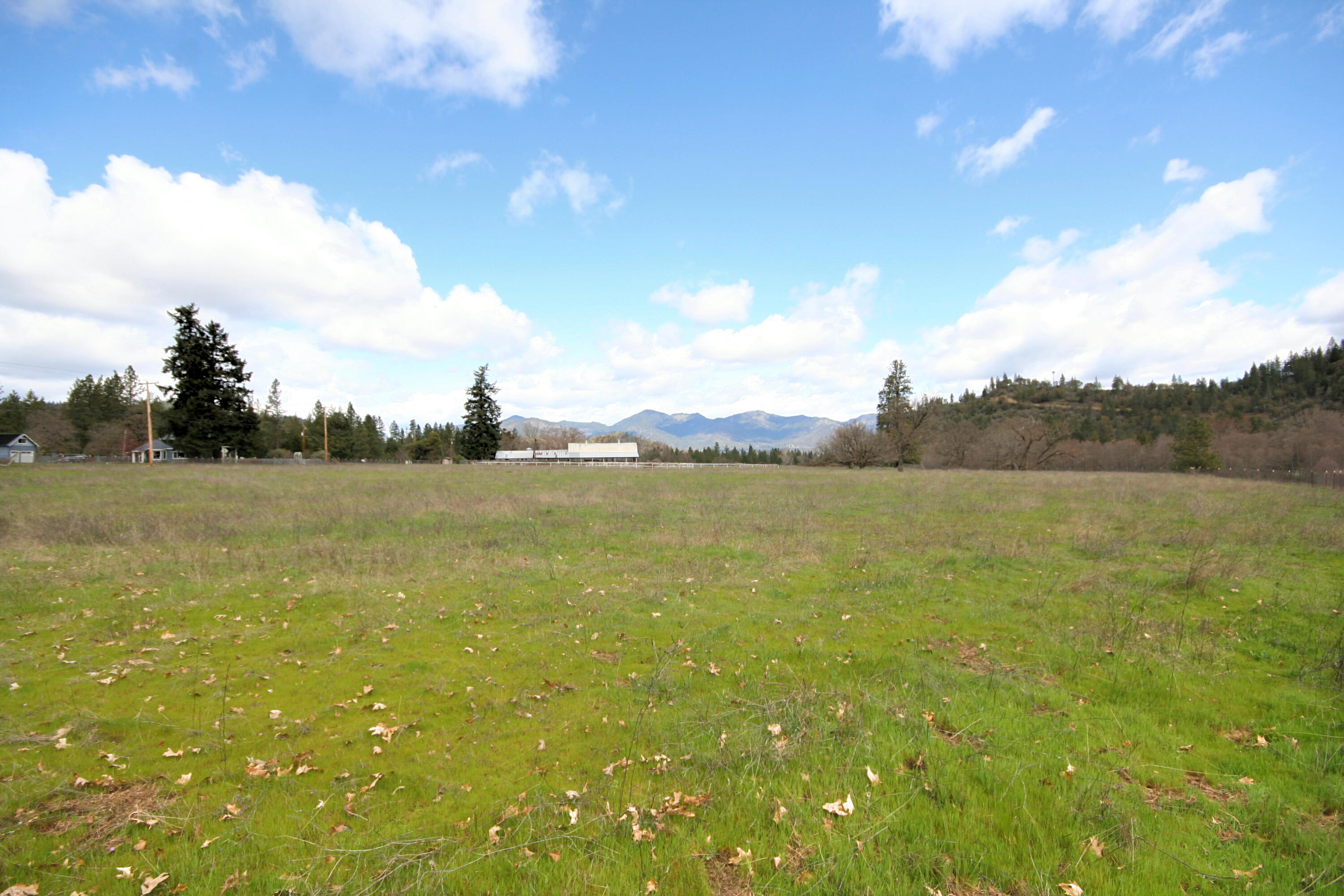 734 Powell Creek Road Williams, OR 97544 - Photo 7 of 51 fotor_2023-4-12_18_19_13