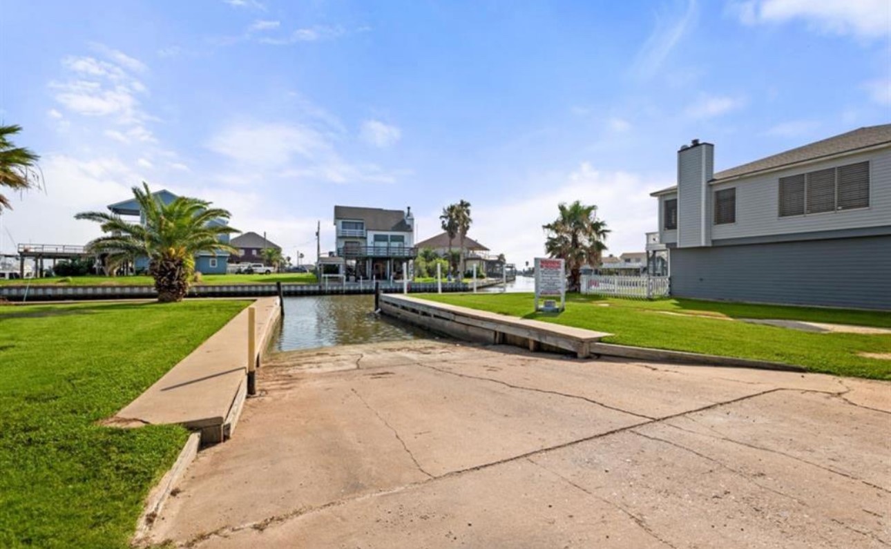 122 Four Master Road Freeport, TX 77541 - Photo 46 of 50 Community Boat Ramp