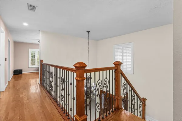 $700,000 | 38 East Summer Storm Circle, The Woodlands, TX 77381