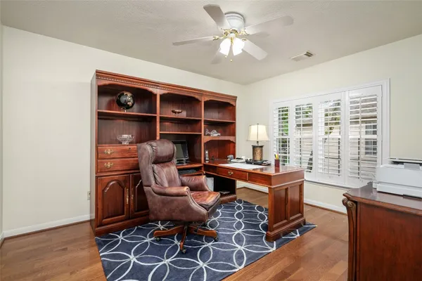 $700,000 | 38 East Summer Storm Circle, The Woodlands, TX 77381