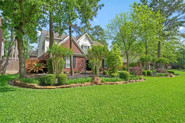 $700,000 | 38 East Summer Storm Circle, The Woodlands, TX 77381
