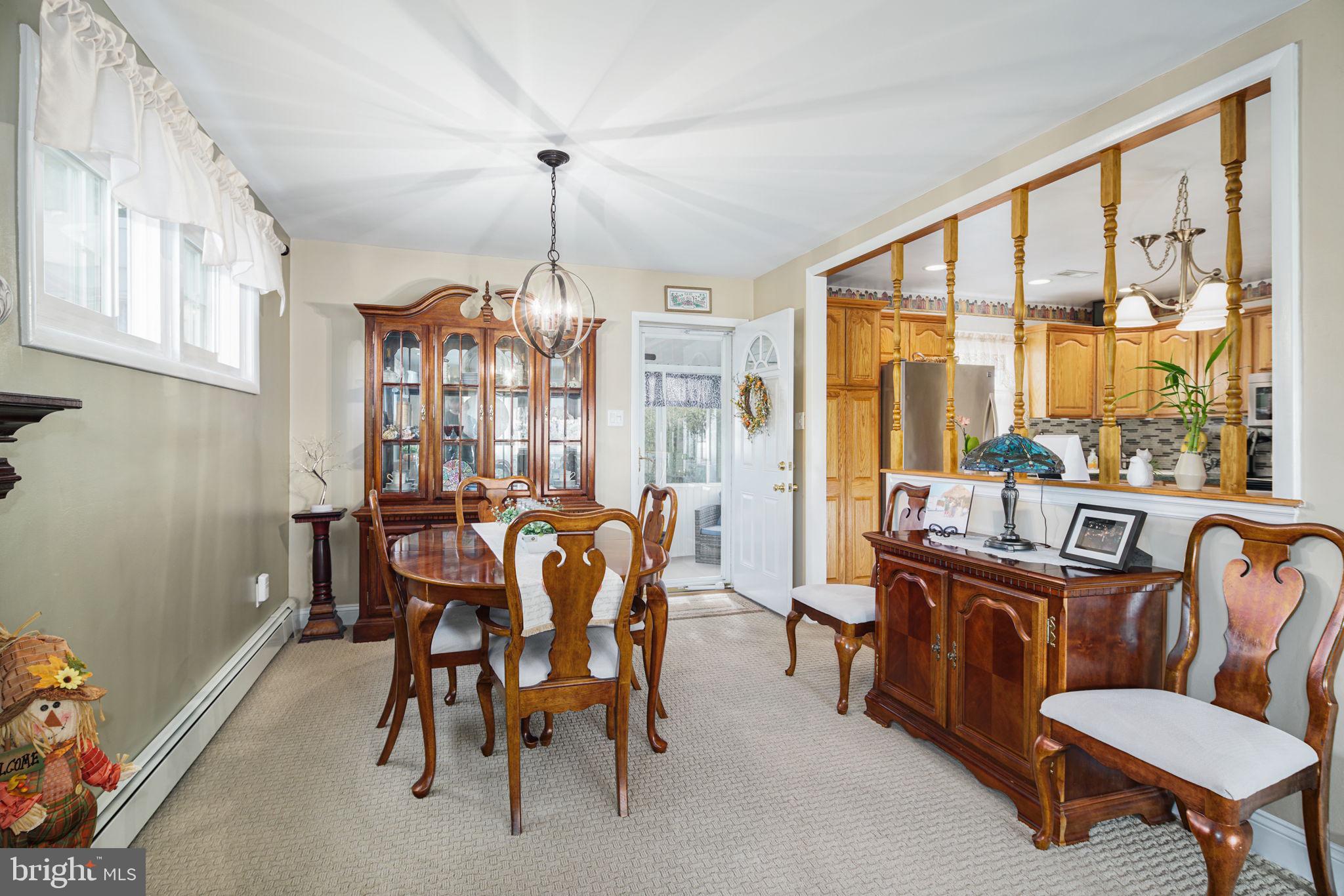 967 Old Ford Road Huntingdon Valley, PA 19006 - Photo 7 of 38