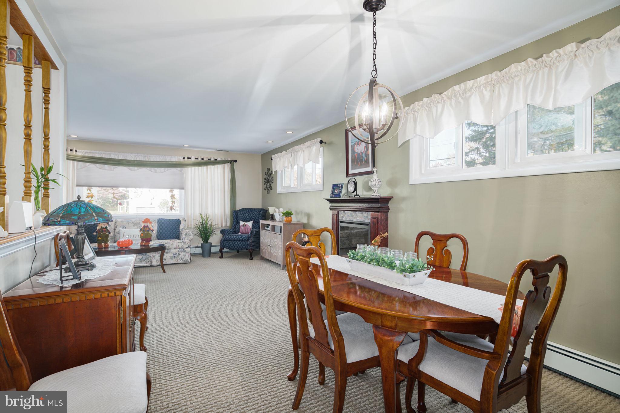 967 Old Ford Road Huntingdon Valley, PA 19006 - Photo 8 of 38