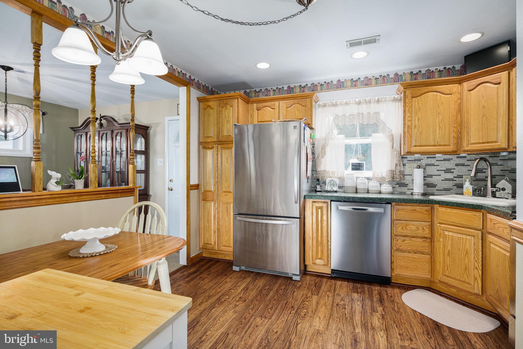 967 Old Ford Road Huntingdon Valley, PA 19006 - Photo 9 of 38