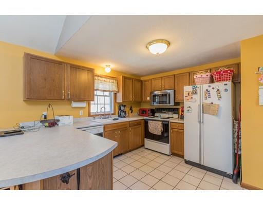 46 Castle Road Fitchburg, MA 01420 - Photo 2 of 11 Gallery Image 2