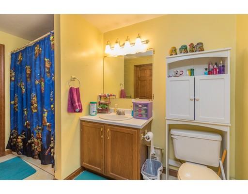 46 Castle Road Fitchburg, MA 01420 - Photo 6 of 11 Gallery Image 6