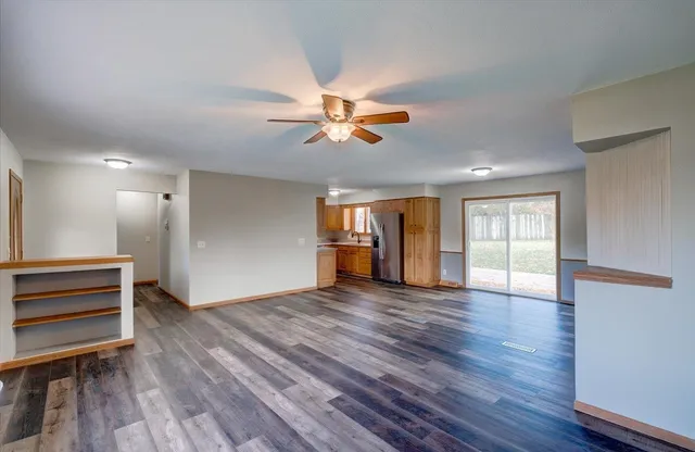 $345,000 | 505 Natchez Court, DeForest, WI 53532
