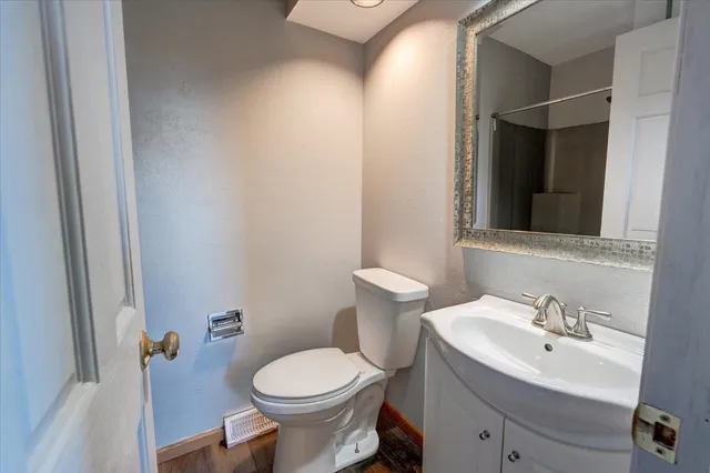 $345,000 | 505 Natchez Court, DeForest, WI 53532