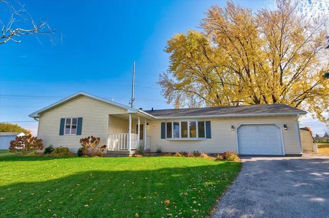 $345,000 | 505 Natchez Court, DeForest, WI 53532