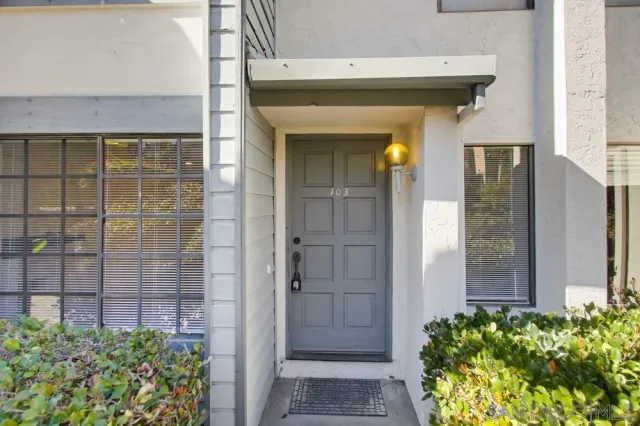 $4,500 | 8868 Regents Road, Unit 103, San Diego, CA 92122