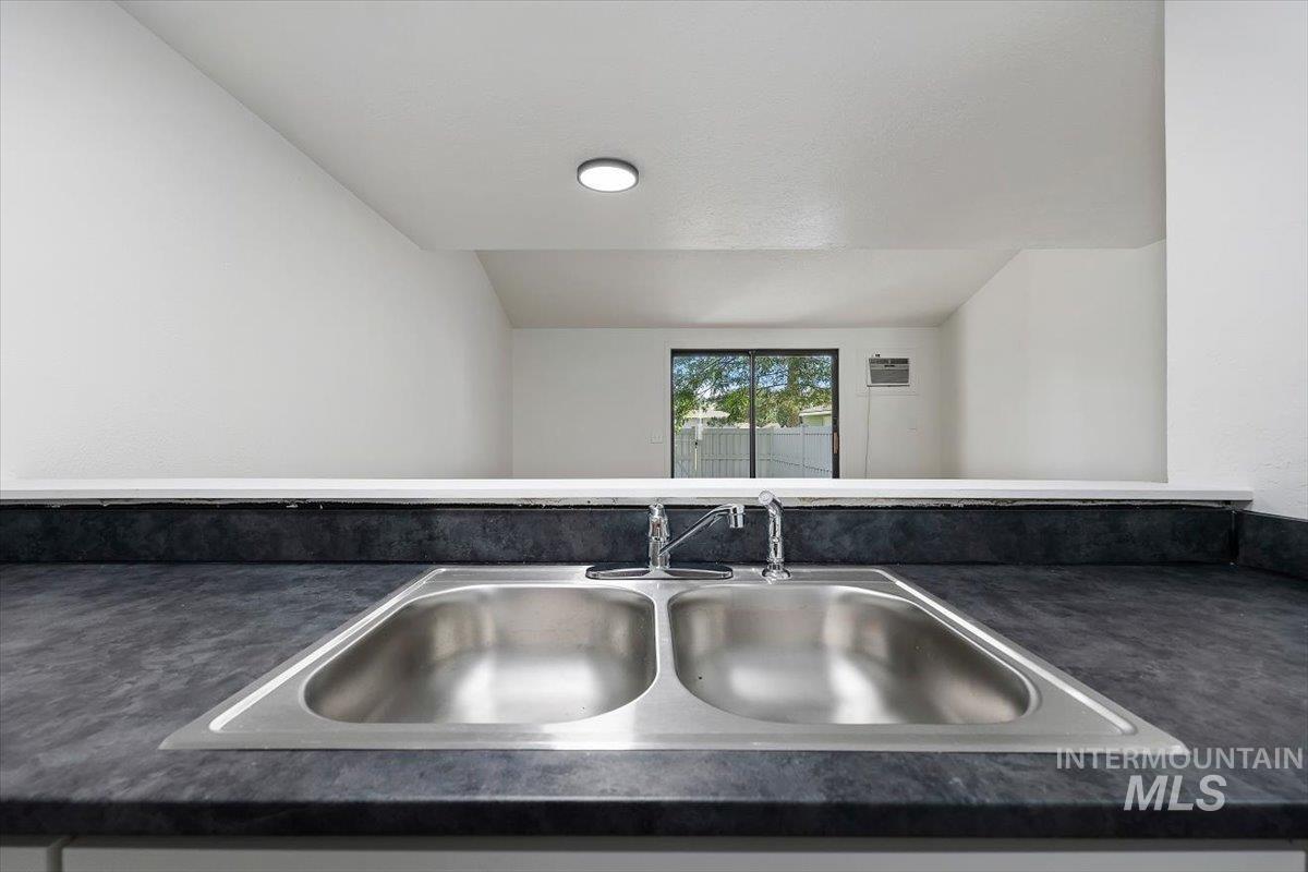 259 Pheasant Road, Unit 84 Twin Falls, ID 83301 - Photo 12 of 25 Dual basin stainless steel sink with a chrome faucet