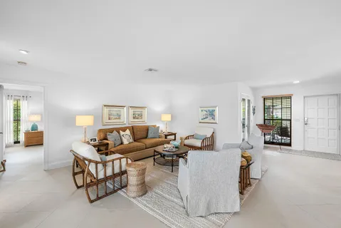 $589,900 | 481 Forestview Drive, Atlantis, FL 33462