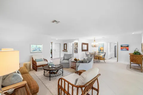 $589,900 | 481 Forestview Drive, Atlantis, FL 33462