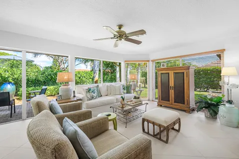 $589,900 | 481 Forestview Drive, Atlantis, FL 33462