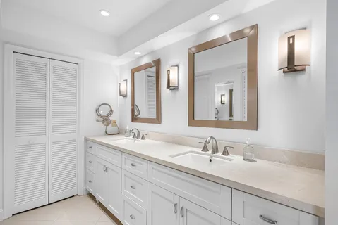 $589,900 | 481 Forestview Drive, Atlantis, FL 33462