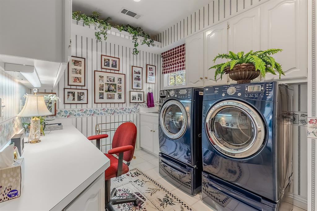 1 Willow Ridge Road Greenville, TX 75402 - Photo 38 of 38 a dining room with furniture