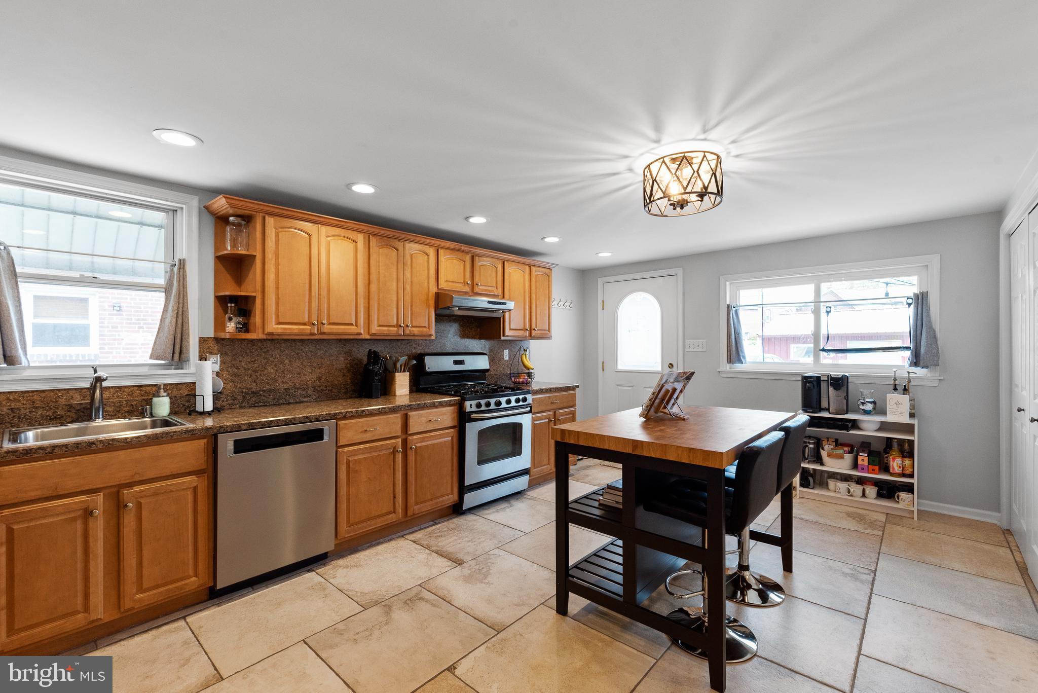 211 Rodney Road Ridley Park, PA 19078 - Photo 10 of 30 Gallery Image 10