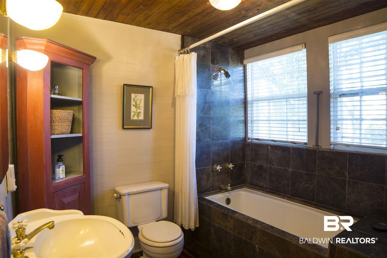 10380 Rebel Road Daphne, AL 36526 - Photo 21 of 36