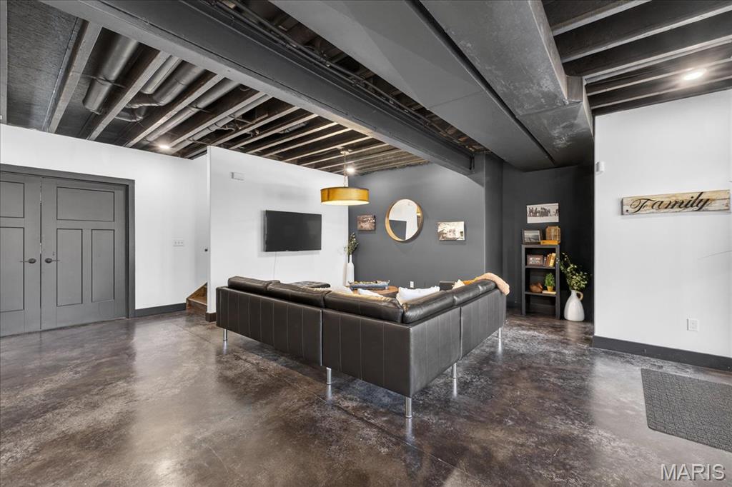 8104 Brickyard Hill Road Worden, IL 62097 - Photo 32 of 54