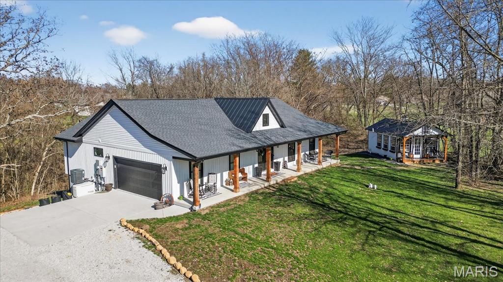 8104 Brickyard Hill Road Worden, IL 62097 - Photo 48 of 54