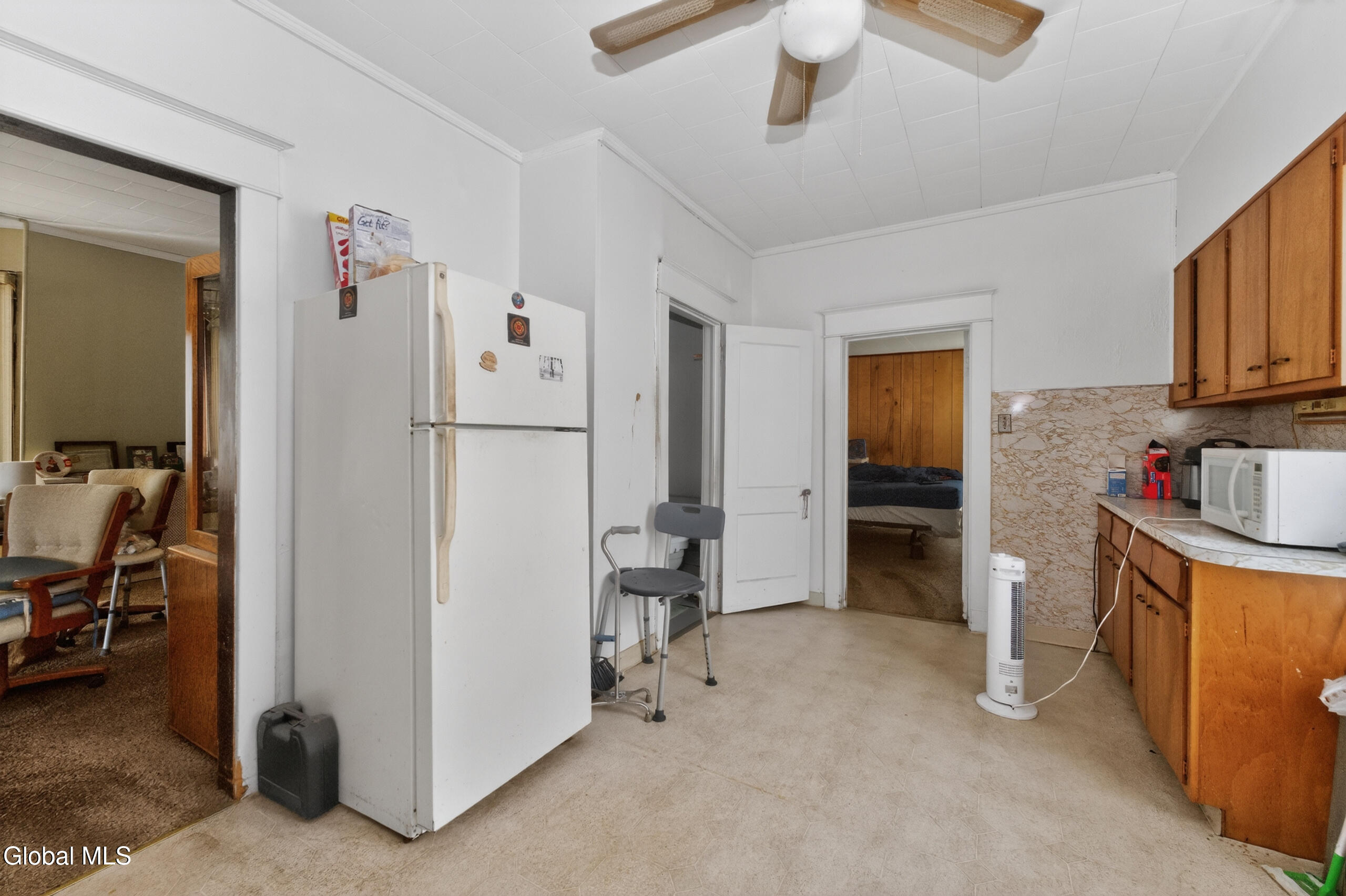 33 Osborne Road Albany, NY 12205 - Photo 10 of 31 1 Apt Down 5