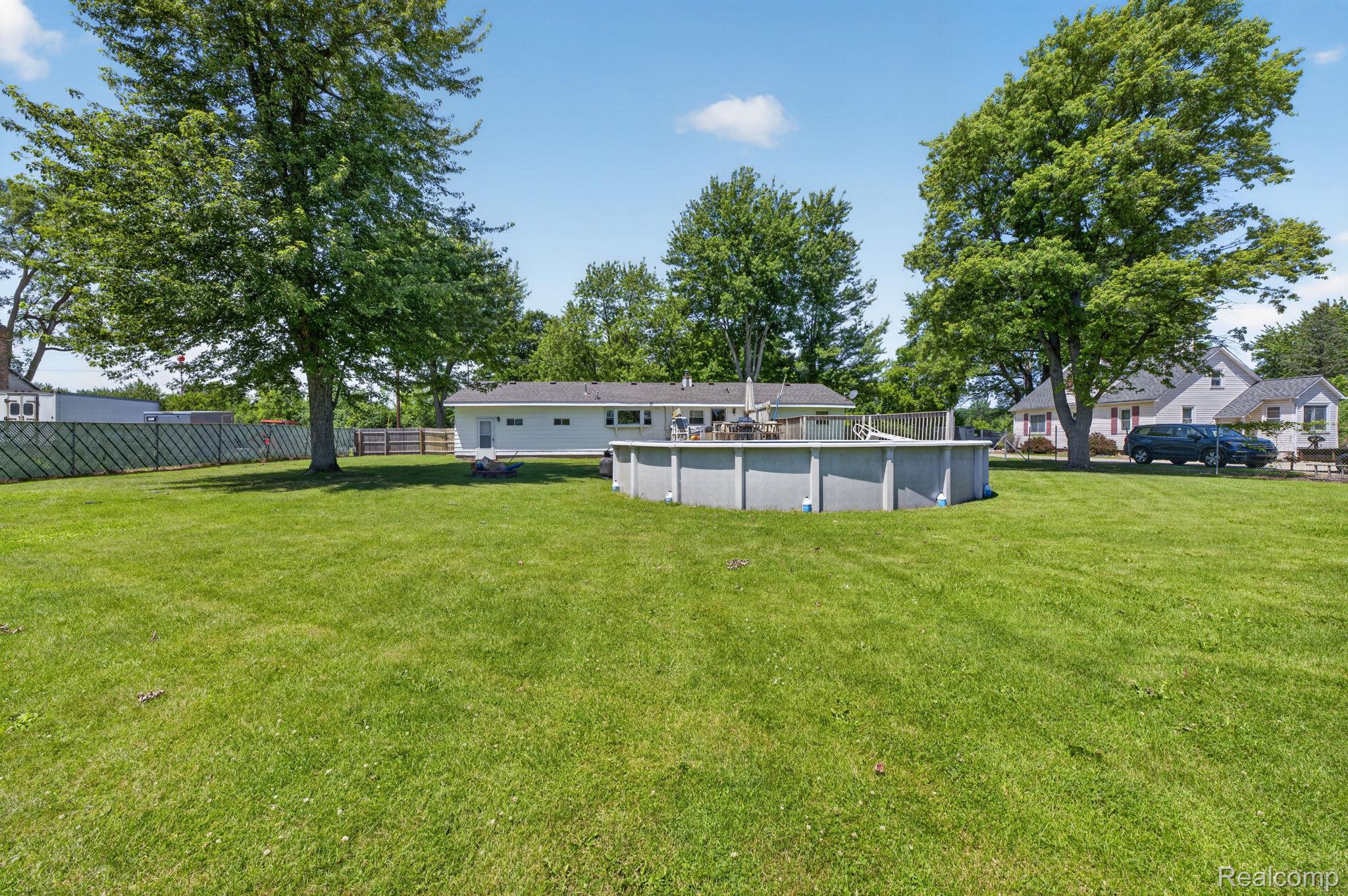 5233 Torrey Road Flint, MI 48507 - Photo 40 of 45 44-web-or-mls-DSC_5625.jpg