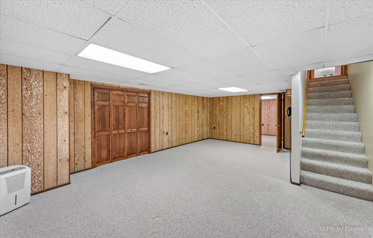 3001 Turnberry Road St. Charles, IL 60174 - Photo 35 of 46 a view of an empty room with a window