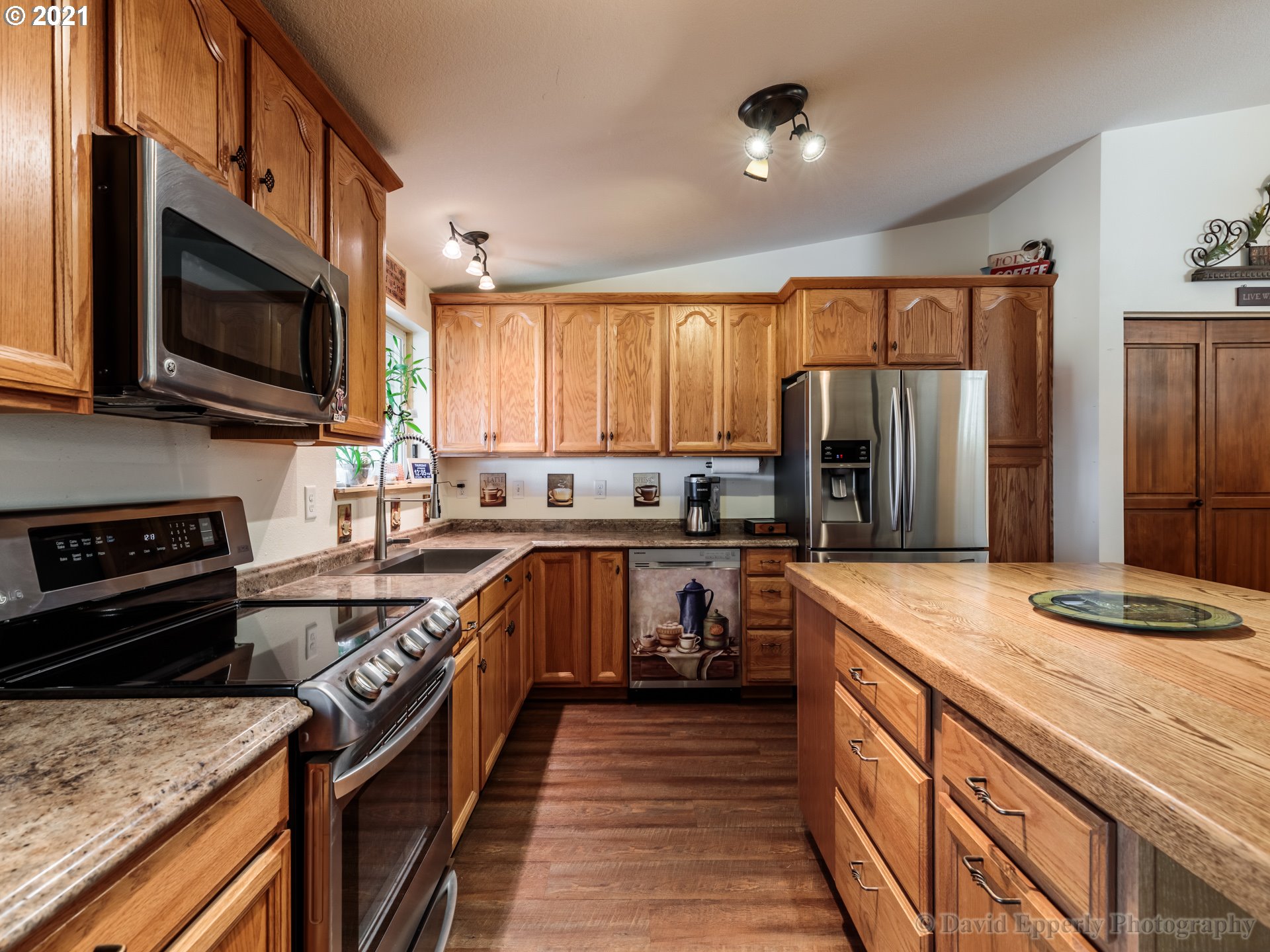 65415 Olson Road Deer Island, OR 97054 - Photo 8 of 31 Gallery Image 8