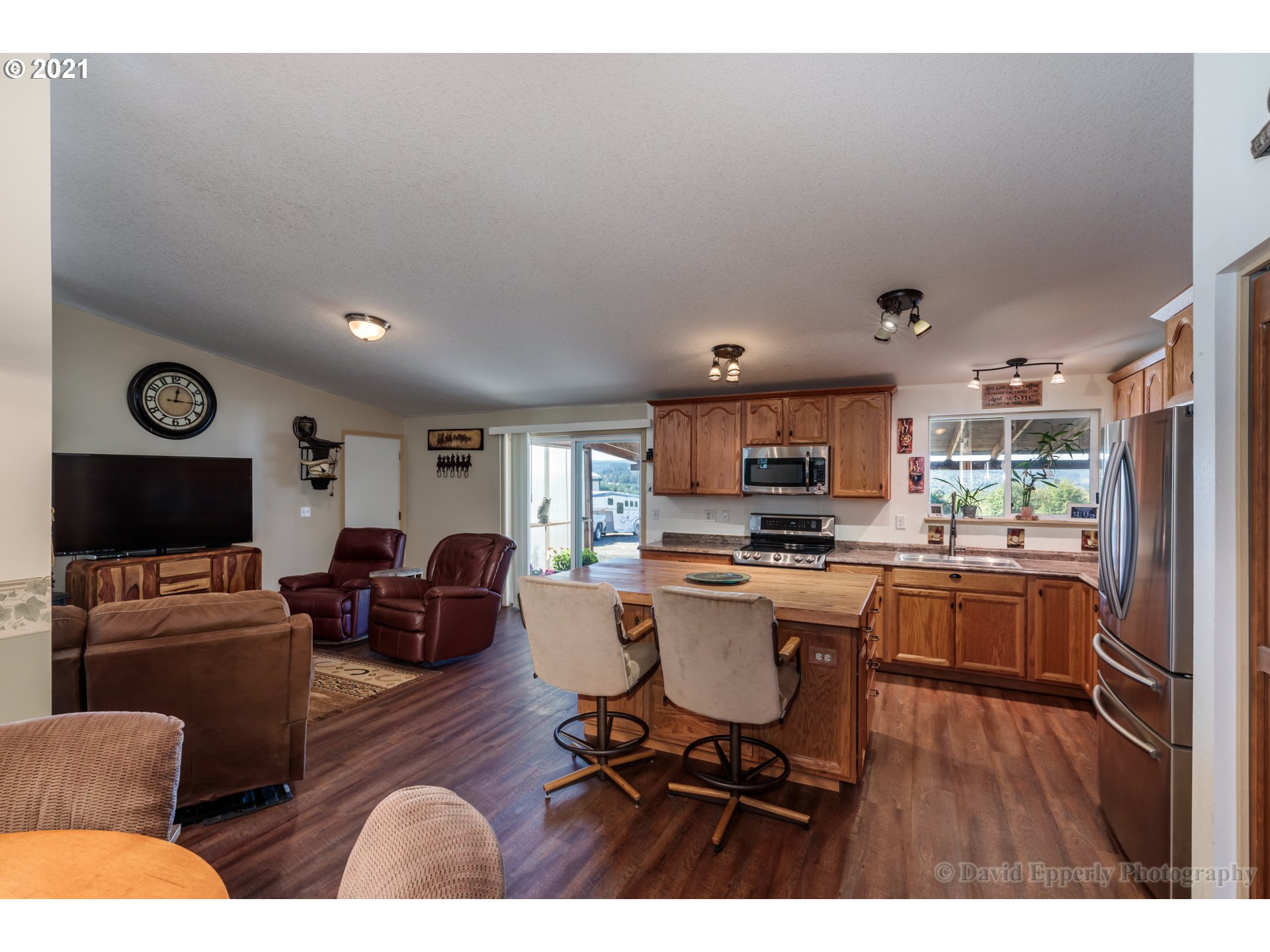 65415 Olson Road Deer Island, OR 97054 - Photo 10 of 31 Gallery Image 10