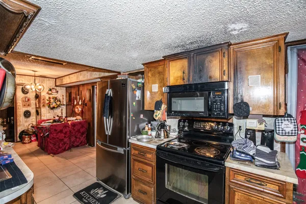 $185,000 | 534 North Vionett Lane, Texas City, TX 77591