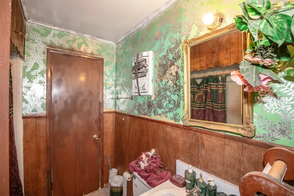 $185,000 | 534 North Vionett Lane, Texas City, TX 77591