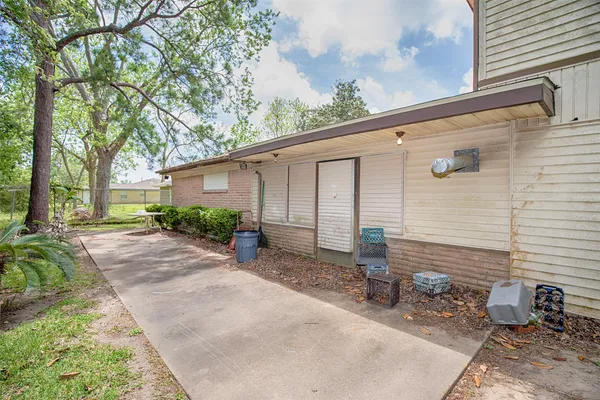 $185,000 | 534 North Vionett Lane, Texas City, TX 77591