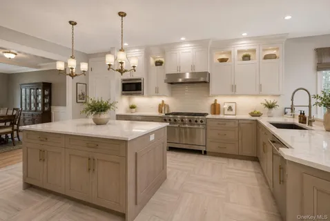 $3,900,000 | 1 Springwood Path, Syosset, NY 11791