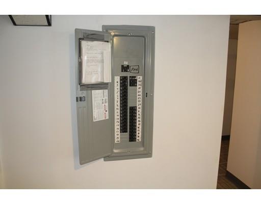 46 Manatee Road Weymouth, MA 02189 - Photo 25 of 29 a picture of a room