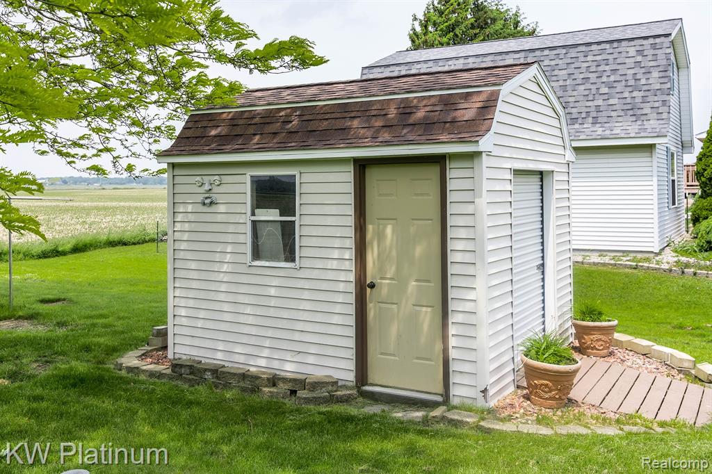 5409 North Road North Street, MI 48049 - Photo 33 of 38