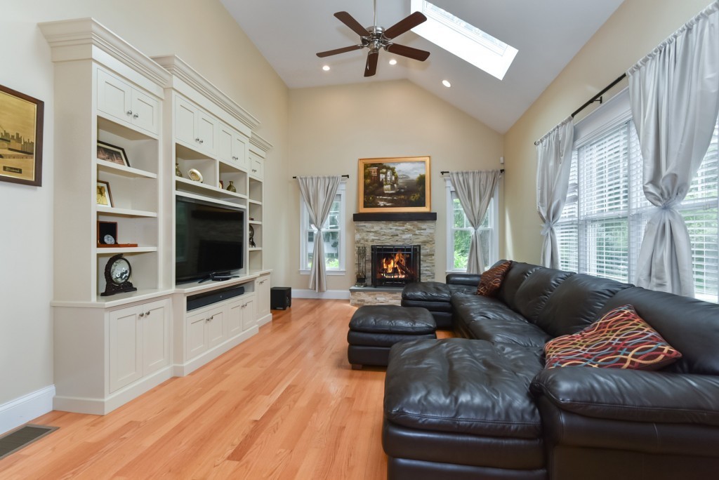 26 Overlook Road Wayland, MA 01778 - Photo 12 of 28