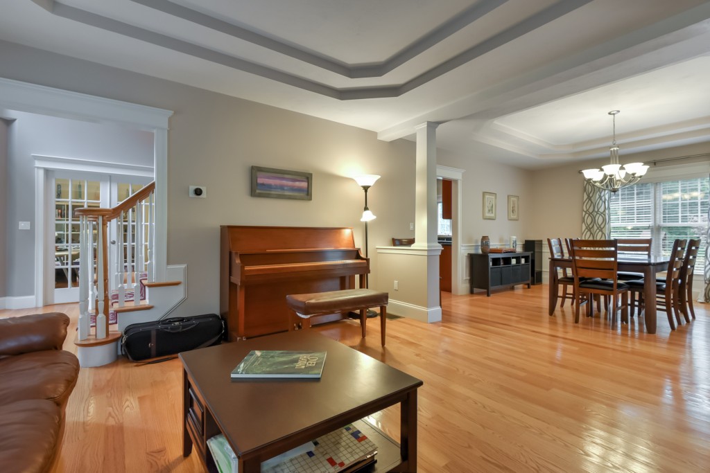 26 Overlook Road Wayland, MA 01778 - Photo 6 of 28