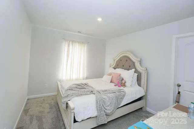 $2,400 | 547 Sitka Drive, York, SC 29745