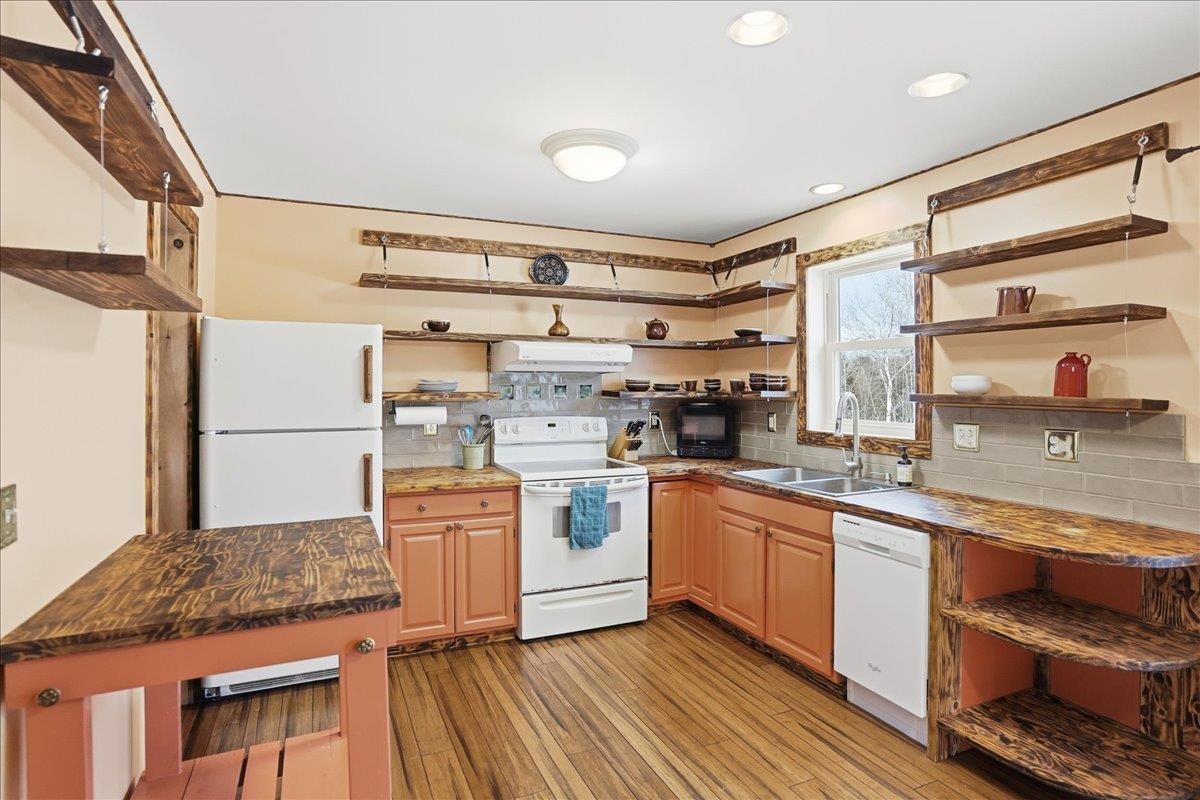 7 B Raceway Road Jericho, VT 05465 - Photo 3 of 30