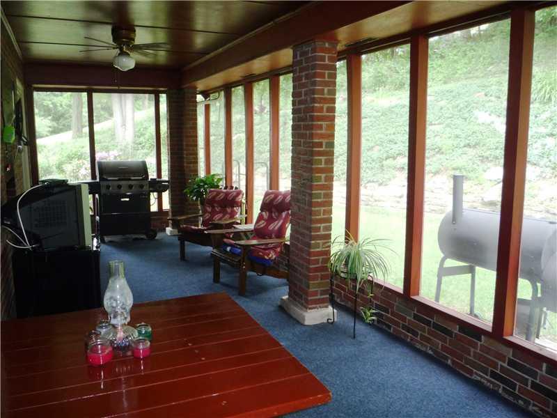 303 Dailey Road Brentwood, PA 15227 - Photo 22 of 25 Patio/Deck.