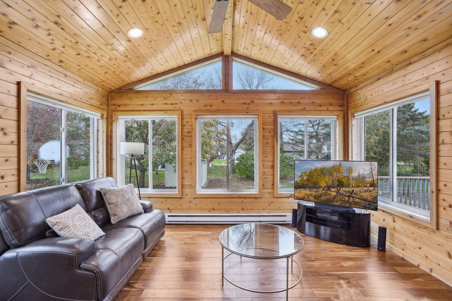 4670 Beacon Hill Road Eagan, MN 55122 - Photo 16 of 41 Gallery Image 16