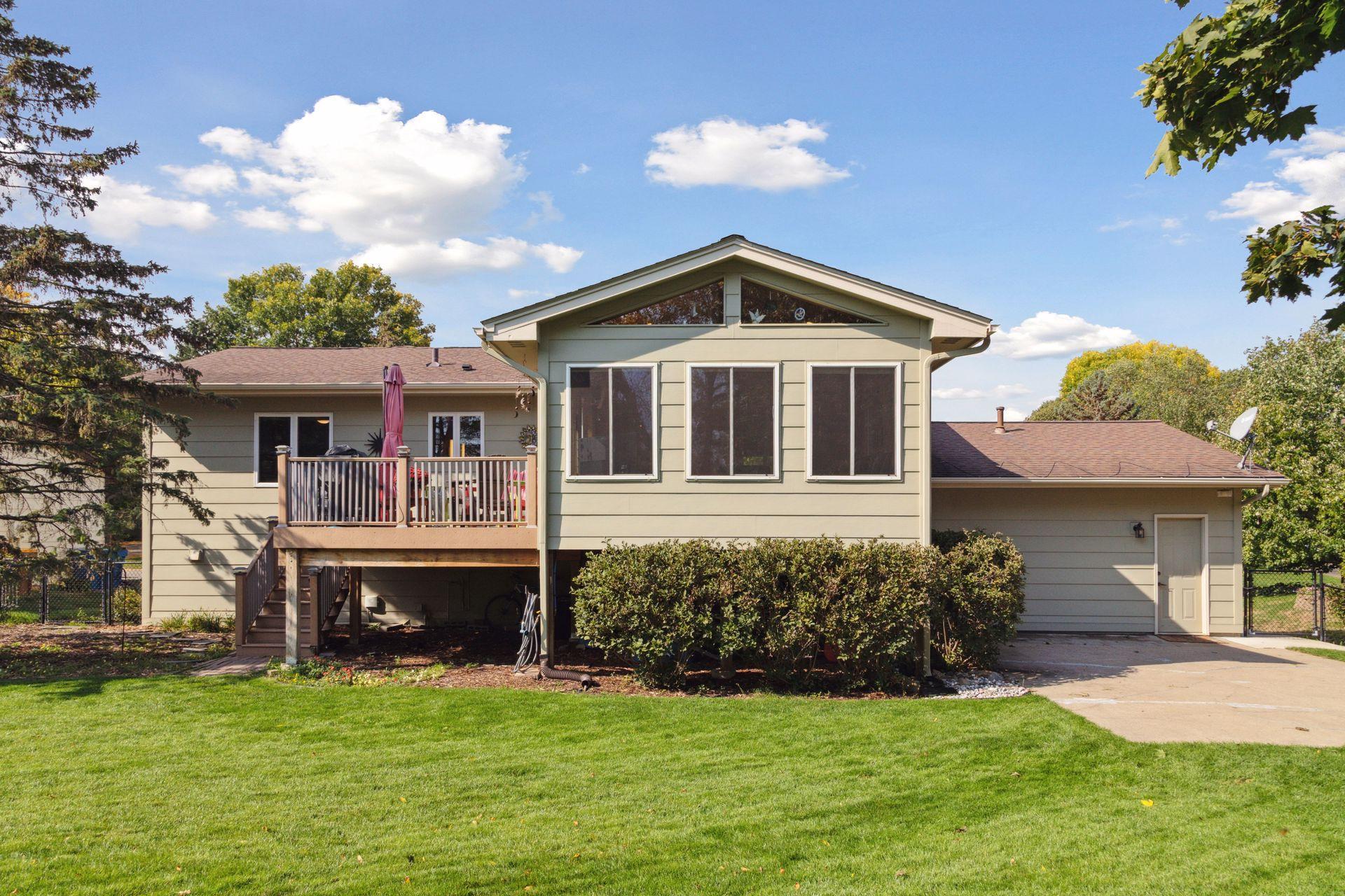 4670 Beacon Hill Road Eagan, MN 55122 - Photo 19 of 41 Gallery Image 19