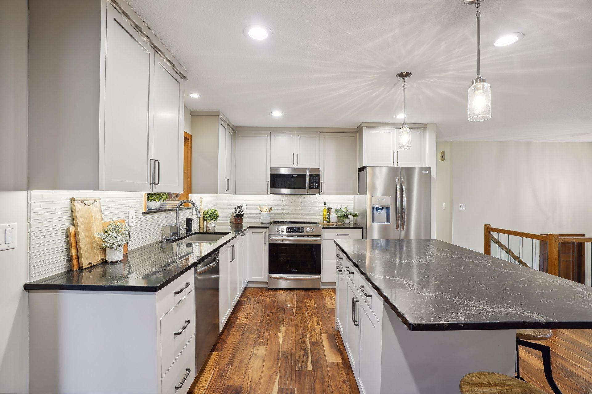 4670 Beacon Hill Road Eagan, MN 55122 - Photo 2 of 41 Gallery Image 2
