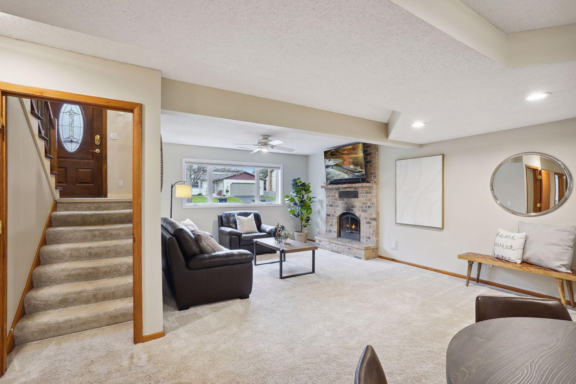 4670 Beacon Hill Road Eagan, MN 55122 - Photo 30 of 41 Gallery Image 30