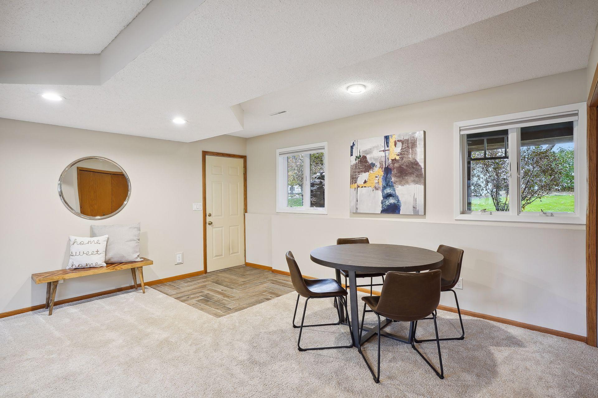 4670 Beacon Hill Road Eagan, MN 55122 - Photo 31 of 41 Gallery Image 31