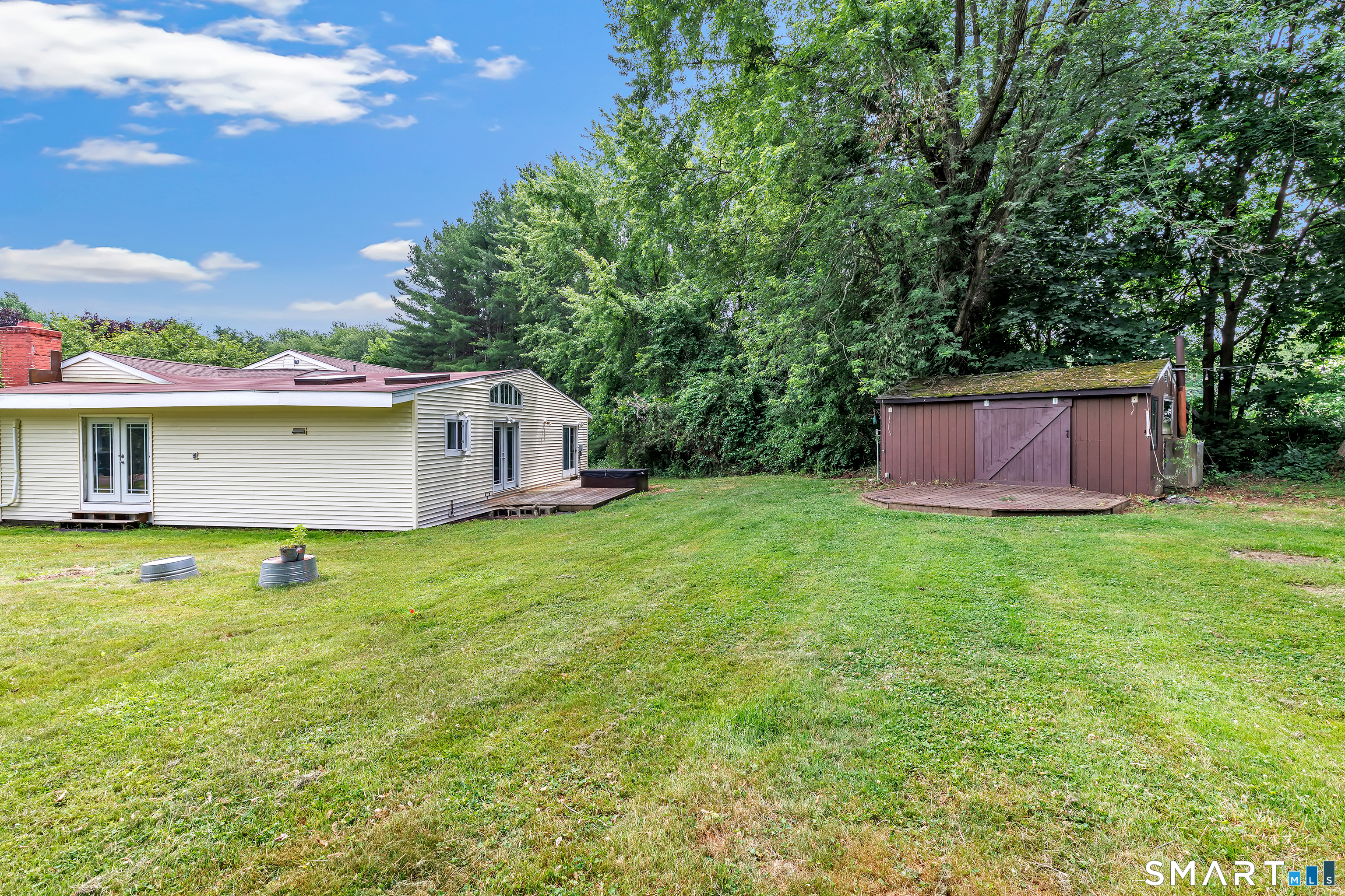 17 Woodlawn Road Monroe, CT 06468 - Photo 8 of 37