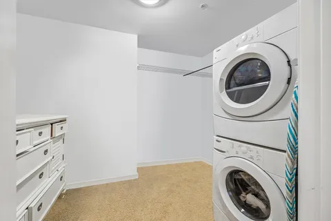 $319,900 | 5925 Almeda Road, Unit 11907, Houston, TX 77004