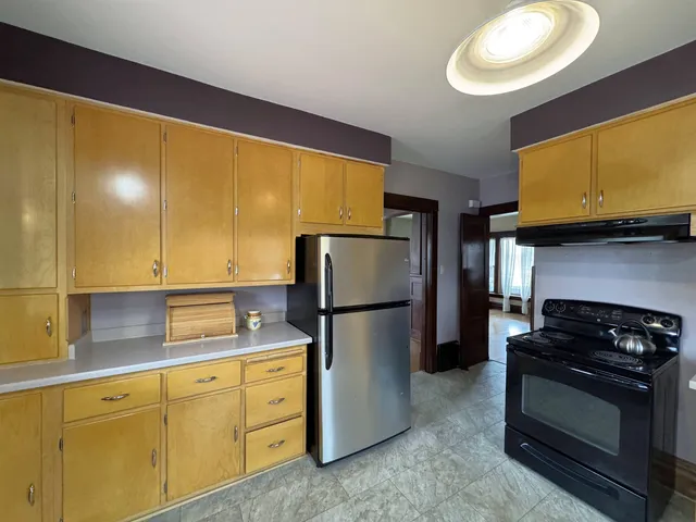 $234,500 | 1114 10th Street, Monroe, WI 53566